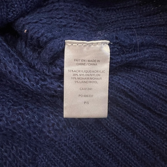 Knitted long sleeve blue shirt size small - Picture 6 of 6